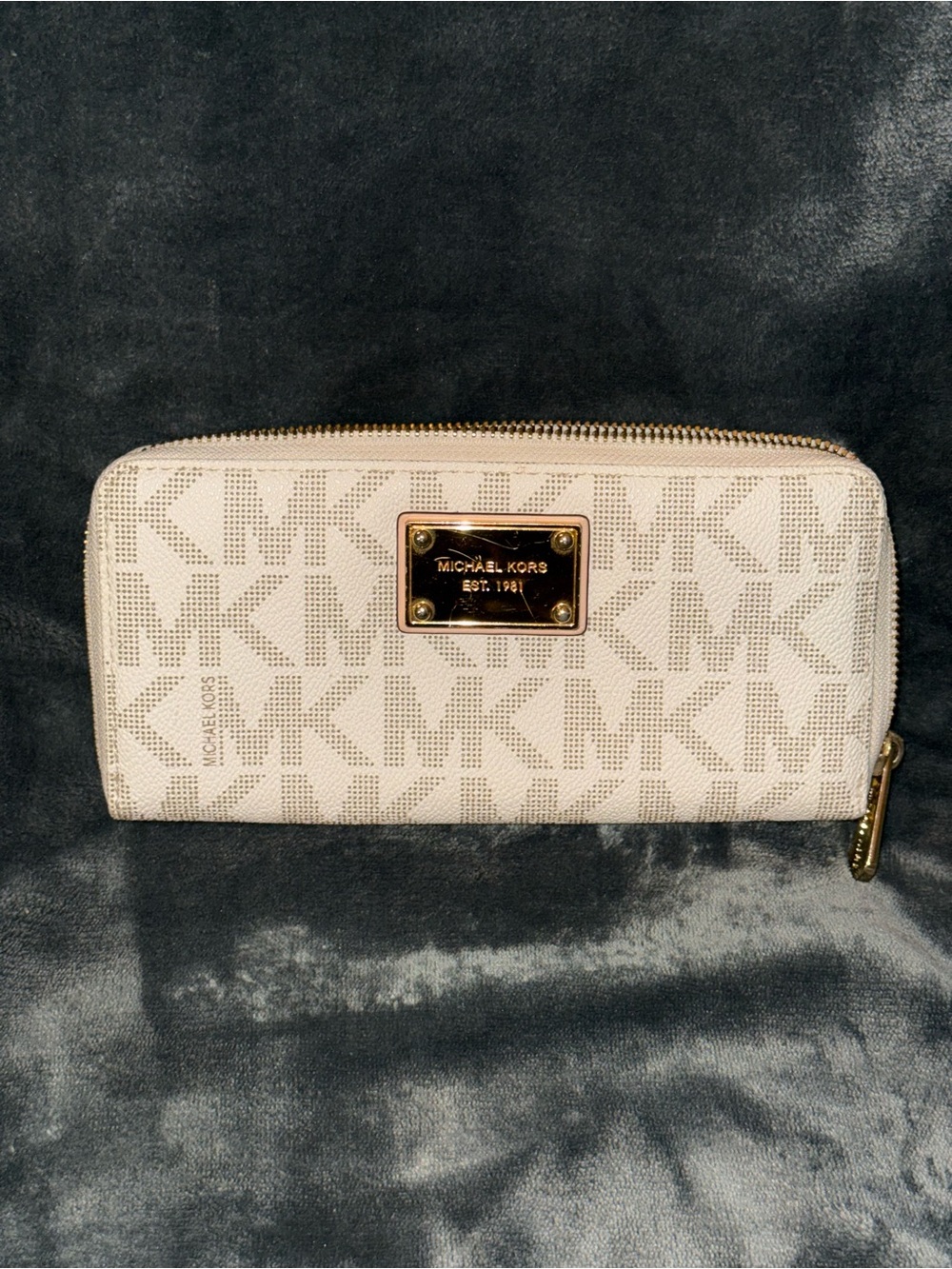 Michael Kors Cream MK Logo Zip Wallet with Gold Plate